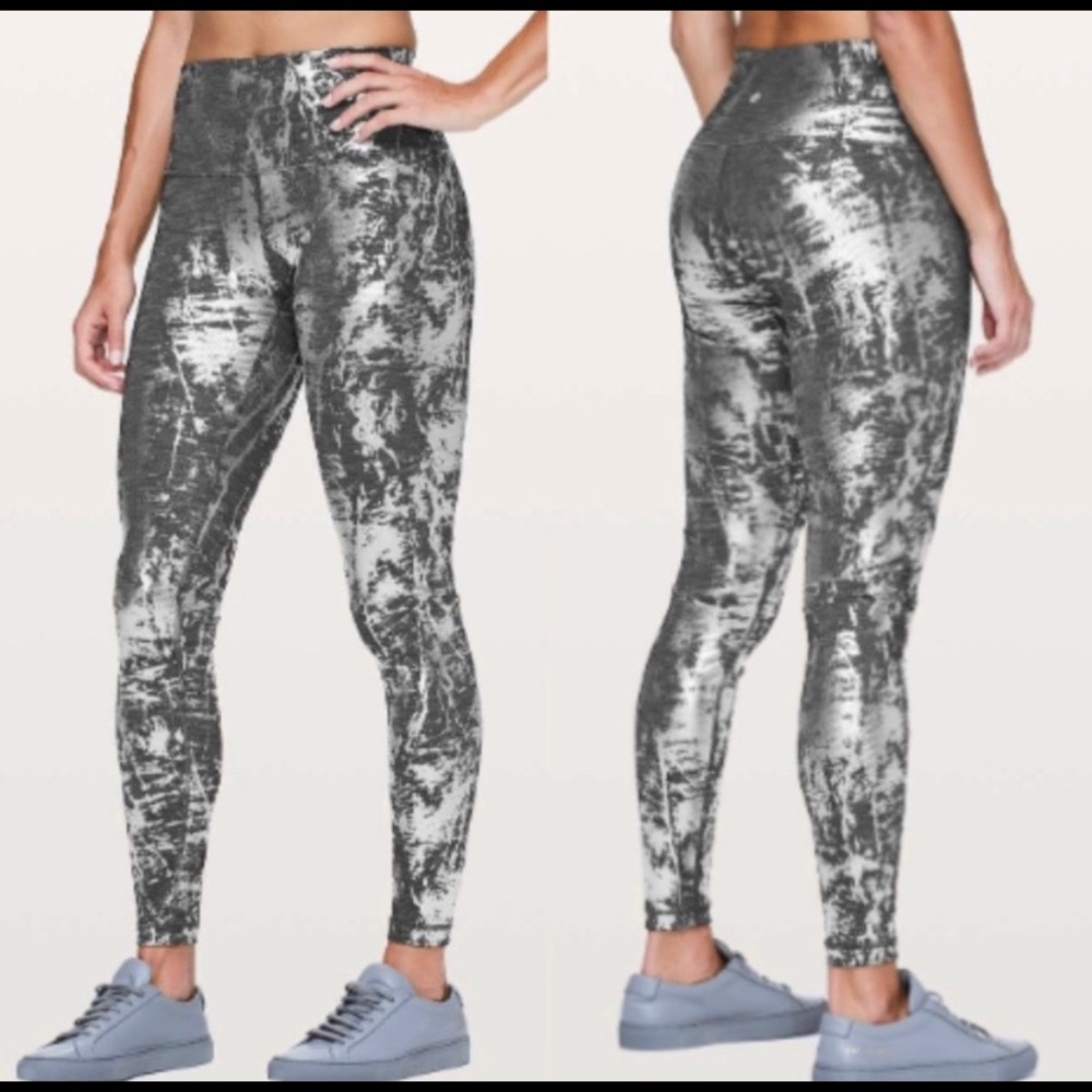 Lululemon Wunder Under HR foil Tight SIZE 8